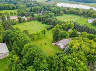 7525 Weber Dr, Chaska, MN 55318