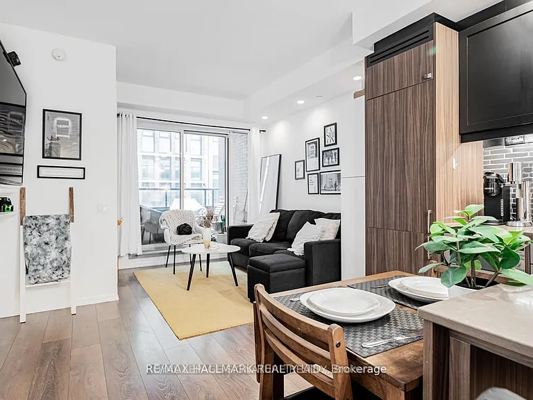 783 Bathurst St #227 — Photo 9