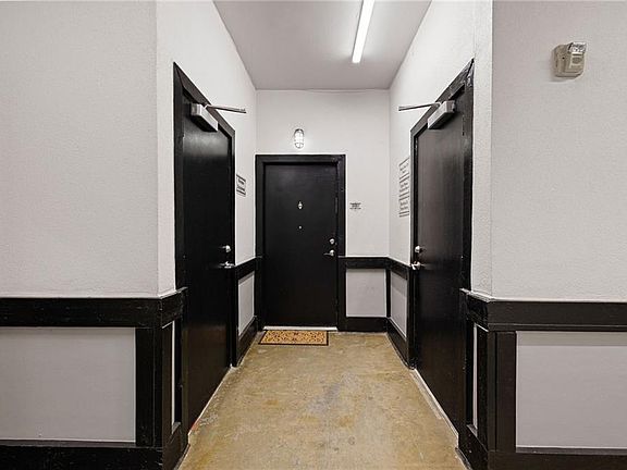 3rd image of 5300 Peachtree Rd Unit 501