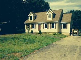 56 Willowdale Rd, Tyngsboro, MA 01879