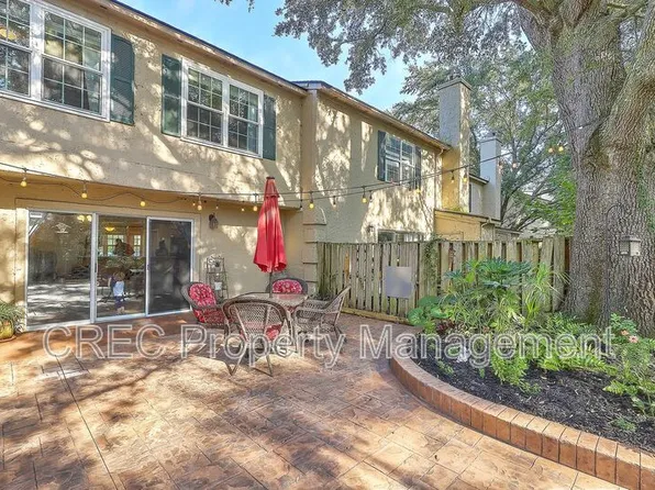 2065 Emerald Ter, Mount Pleasant, SC 29464