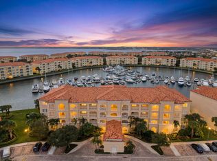 9 Harbour Isle Drive E #305, Hutchinson Island, FL 34949