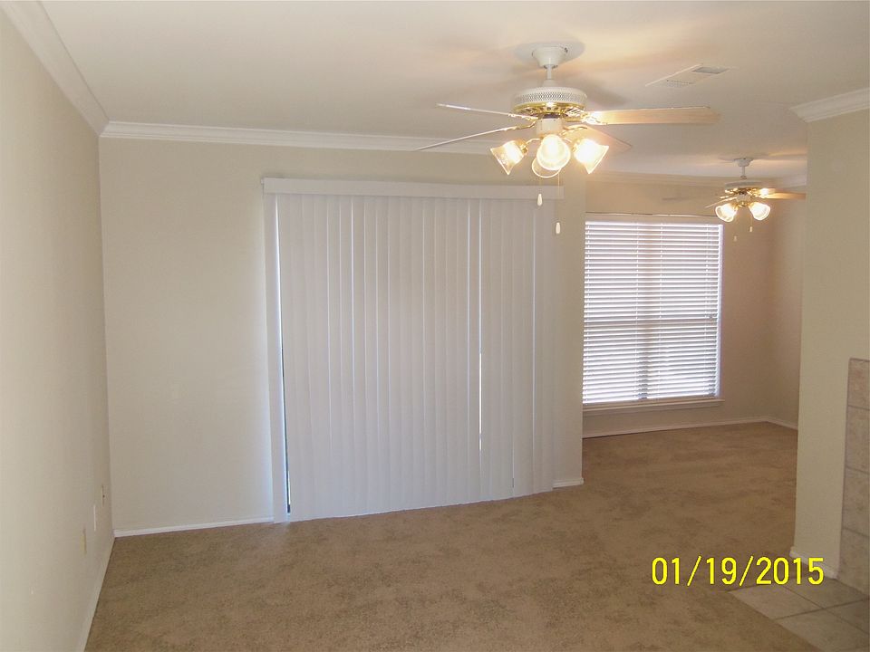 825 W Harwood Rd Hurst TX Zillow