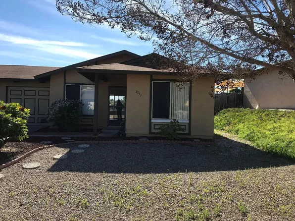 4537 Royal Oak Dr, Oceanside, CA 92056