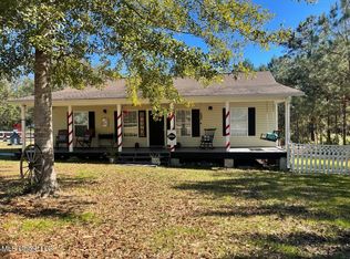 24147 McHenry Rd, Saucier, MS 39574