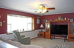 4th image of 809 Campbell Dr