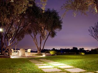 445 Walker Dr, Beverly Hills, CA 90210