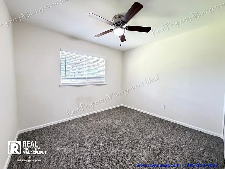 706 Jamestown Dr — Photo 18
