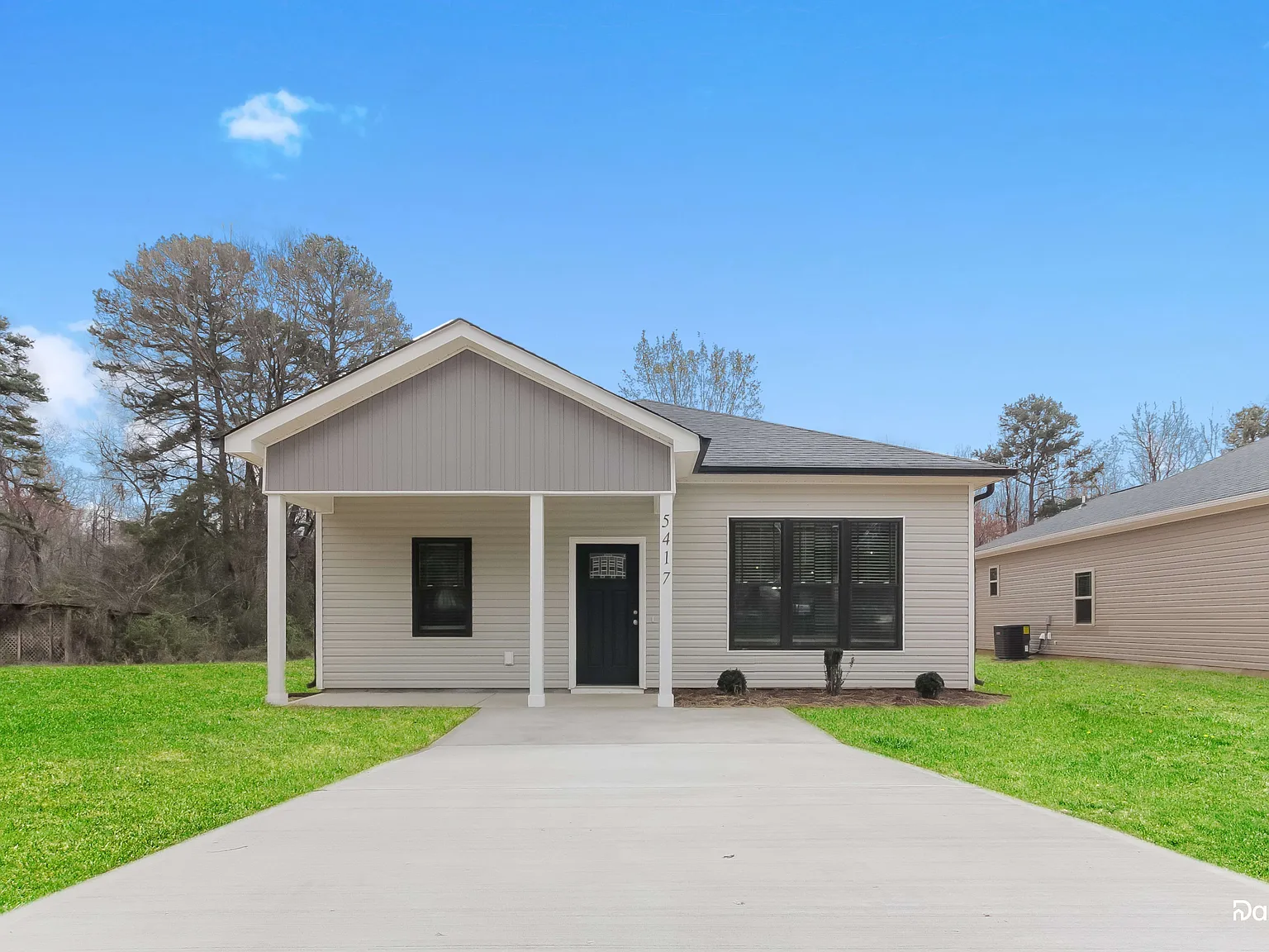 3 bed, 2.0 bath, 1222 sqft, $1,785 — Photo 2