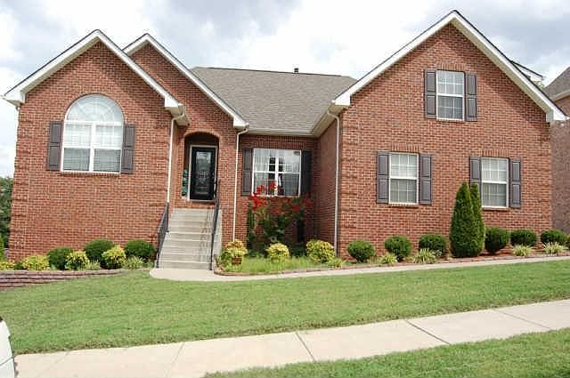 1st image of 853 Fonnic Dr