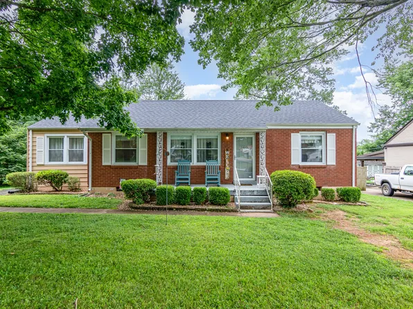206 S Meadow Cir, Clarksville, TN 37043
