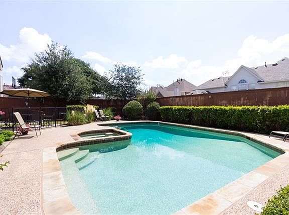 2nd image of 4316 Bragg Pl