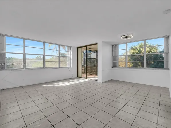 2781 Taft St APT 303, Hollywood, FL 33020