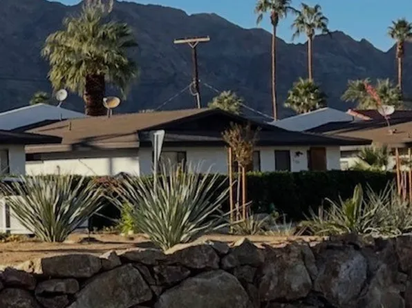 51225 Eisenhower Dr #B, La Quinta, CA 92253