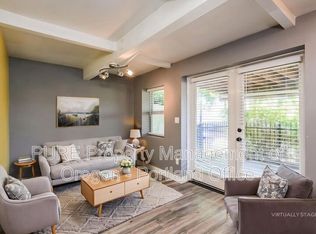 22 S Meade St #BASEMENT, Portland, OR 97201