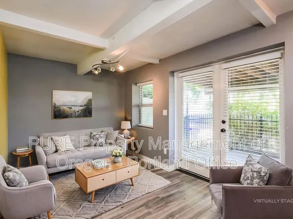 22 S Meade St #Basement, Portland, OR 97201