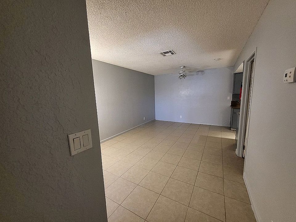 2nd image of 433 N Lamb Blvd APT F