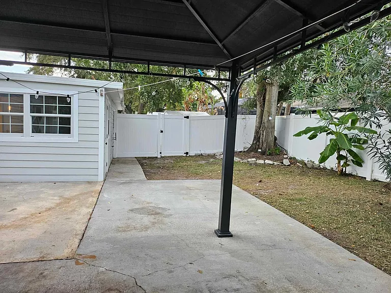 6005 Tampa Shores Blvd — Photo 25