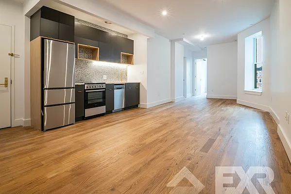 Rented by EXR | media 1