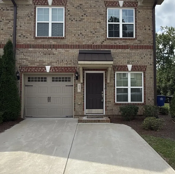 847 Silver Leaf Dr