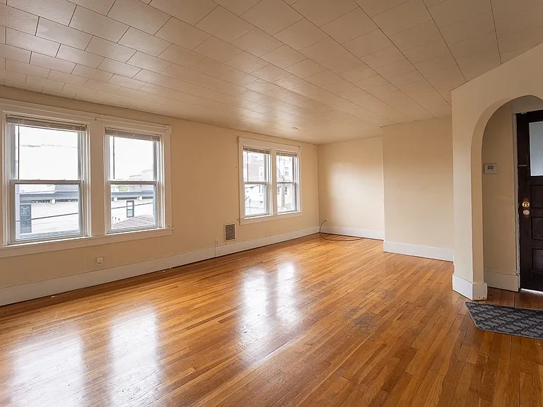 14 Chalfonte Ave #2 — Photo 2