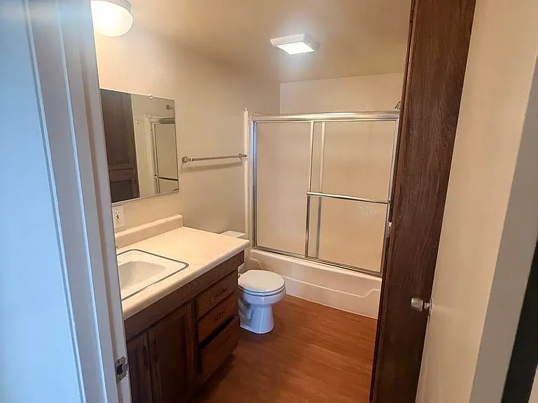 509 N F St — Photo 14