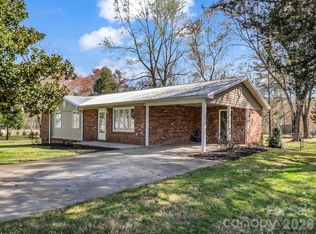 242 Cedar Ln, Rutherfordton, NC 28139