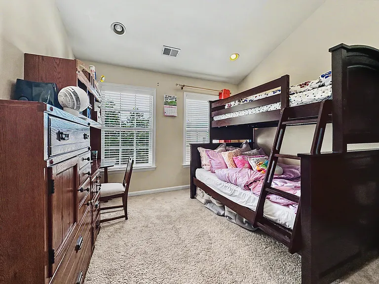 802 Revelstore Ter NE — Photo 20