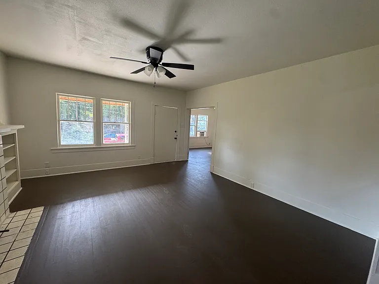 204 Kentucky St — Photo 3