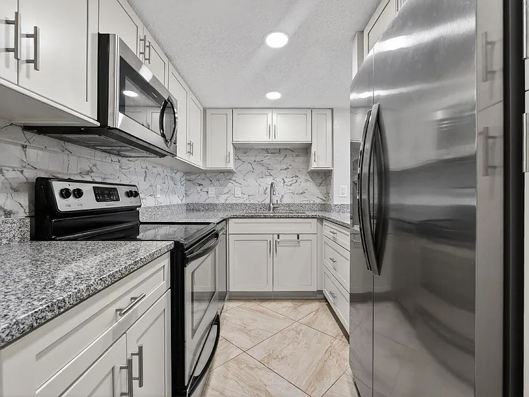 3051 S Atlantic Ave #505 — Photo 2