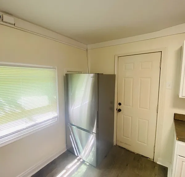 144 W Jackson St #A — Photo 16
