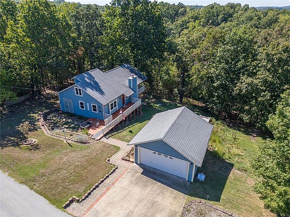 4th image of 12309 Blueberry Ln