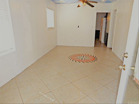 4th image of 32941 Cedar Dr