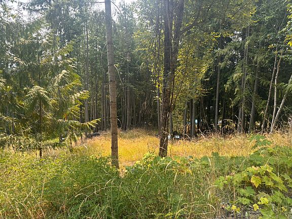 2nd image of LOT 170 Estate Close