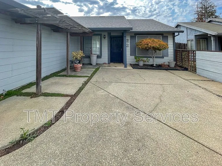 8166 Morgan Hill Way — Photo 5