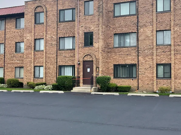 251 E Rimini Ct APT 3B, Palatine, IL 60067