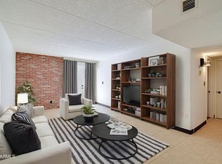 3416 N 44th St UNIT 8, Phoenix, AZ 85018