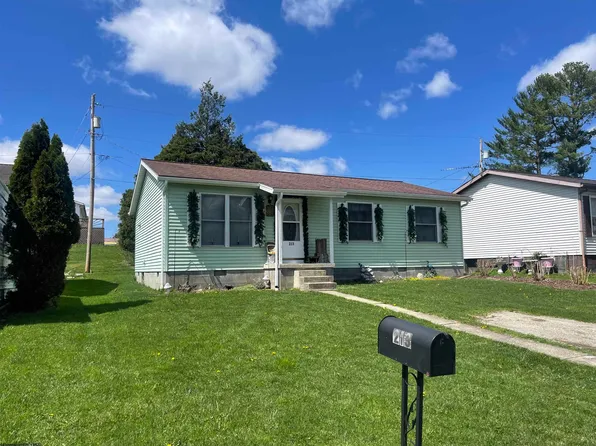 213 Wood St, Buckhannon, WV 26201