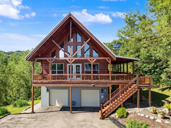 920 W Cedar Ln, Gatlinburg, TN 37738