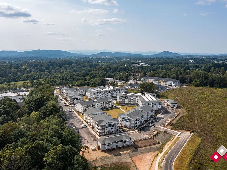 The Summit Hendersonville — Photo 27