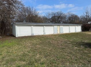 327 6th Ave SW, Ardmore, OK 73401
