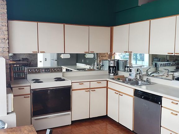 3rd image of 540 N Lake Shore Dr APT 325