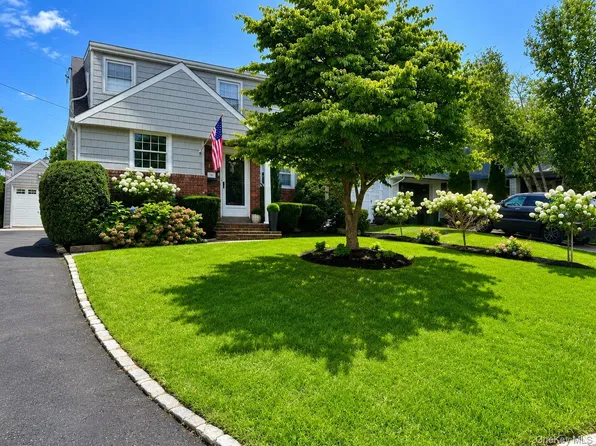 76 Highfield Avenue, Port Washington, NY 11050