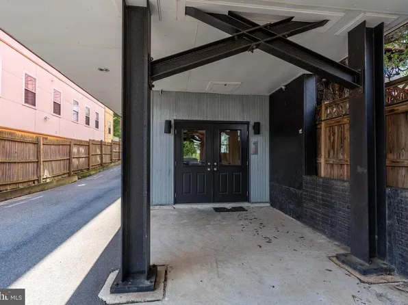 3577 Warder St NW APT 202, Washington, DC 20010