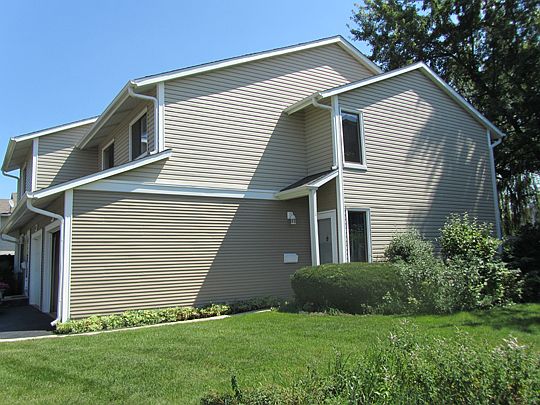 1st image of 1119 E Randville Dr