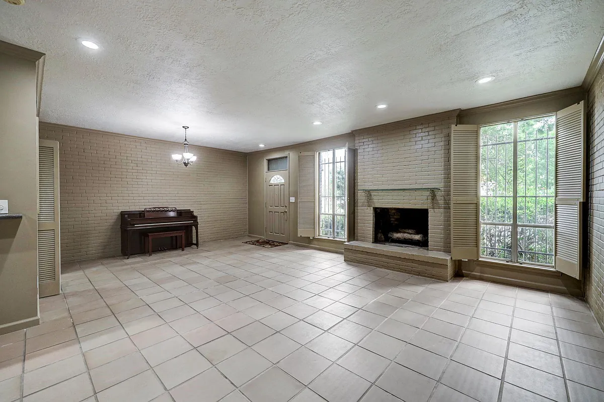 Building Photo - 1422 Walnut Bend Ln #1/14