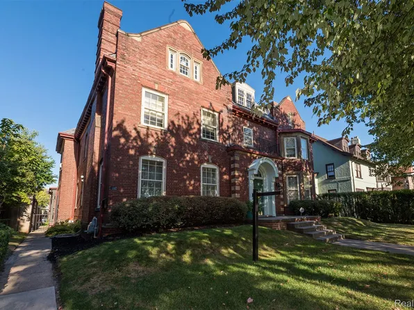 700 Parker St, Detroit, MI 48214