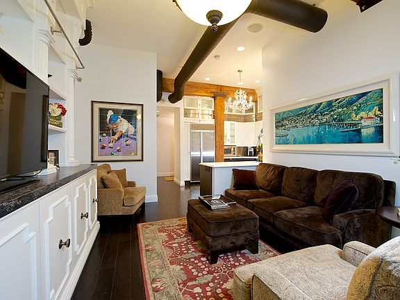 5th image of 500 W Harbor Dr Unit 1401