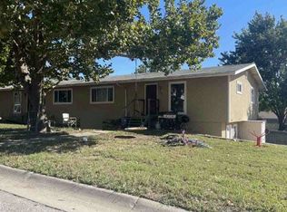 600-602 Sara St, Junction City, KS 66441