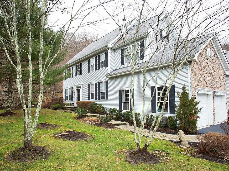1st image of 253 Woodlands Drive